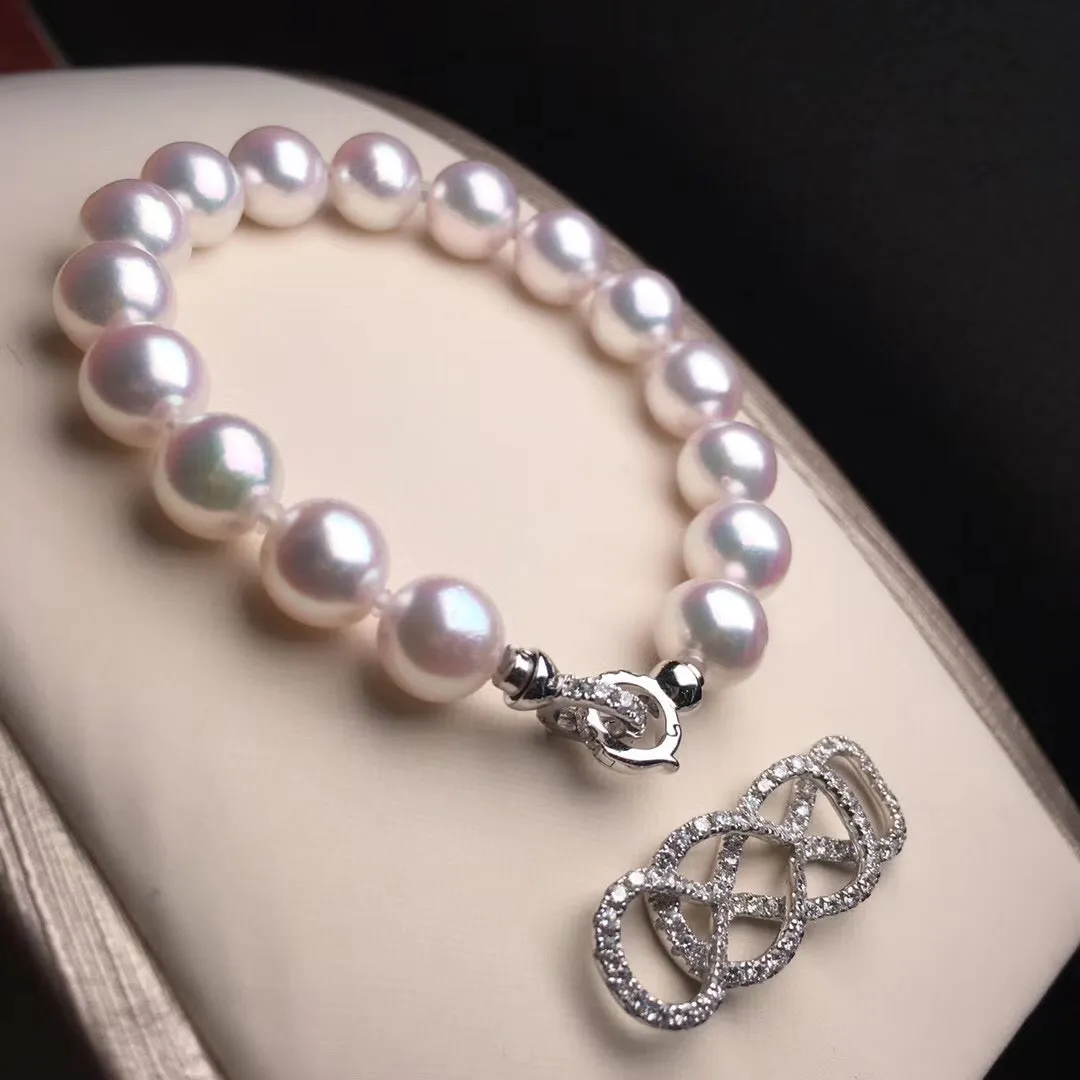 7.5-8.0 mm Near Gem White Akoya Pearl Bracelet & Diamond in 18K Gold Clasp