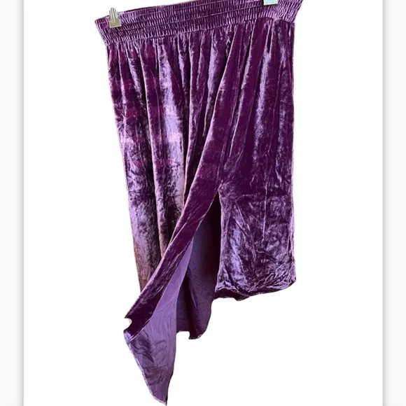 Alice   Olivia Angelique Silk Blend MIDI Slit velvet skirt size 4