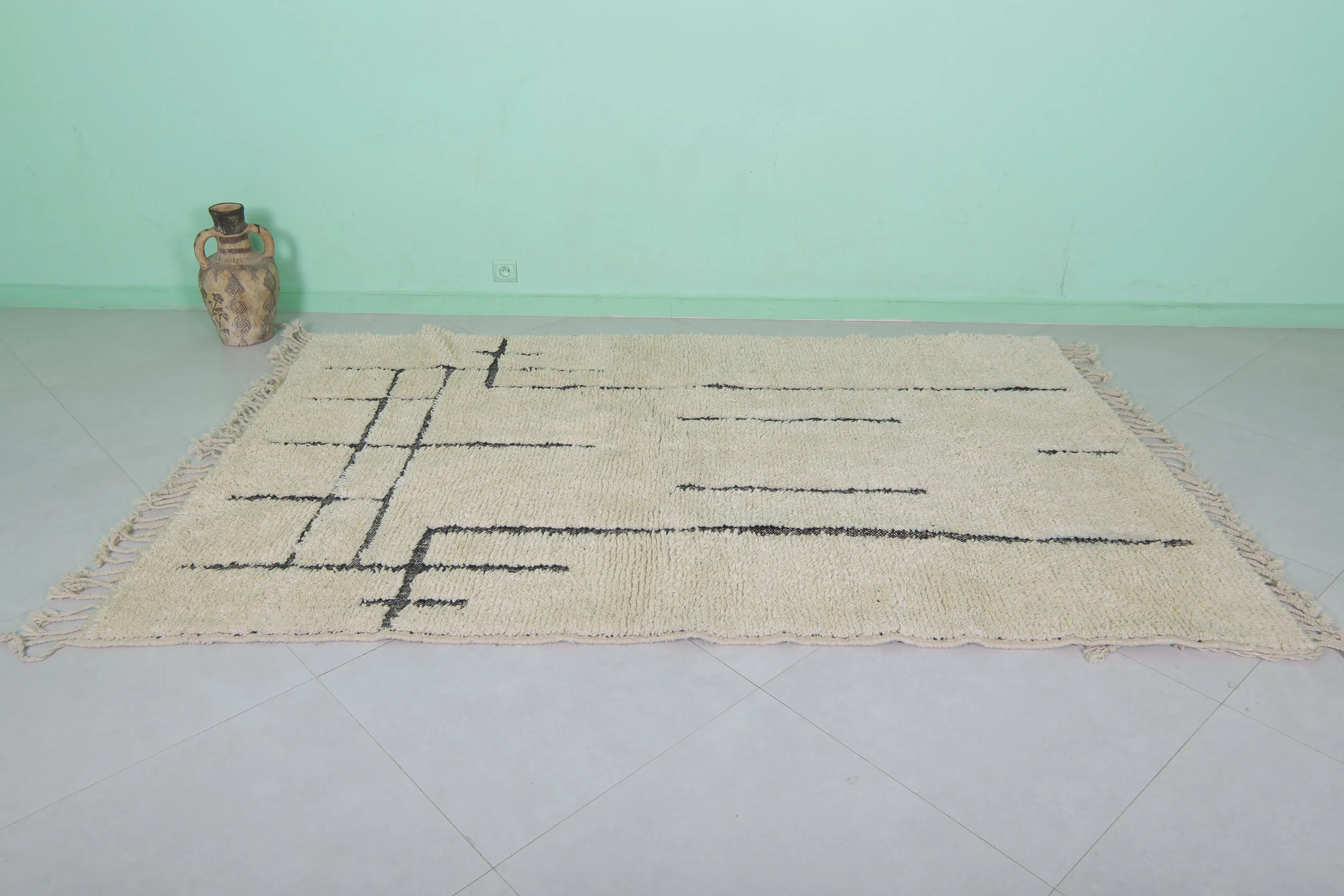 Beni Ourain Rug - Handwoven 5.3 x 8.1 Feet | Moroccan Wool Luxury