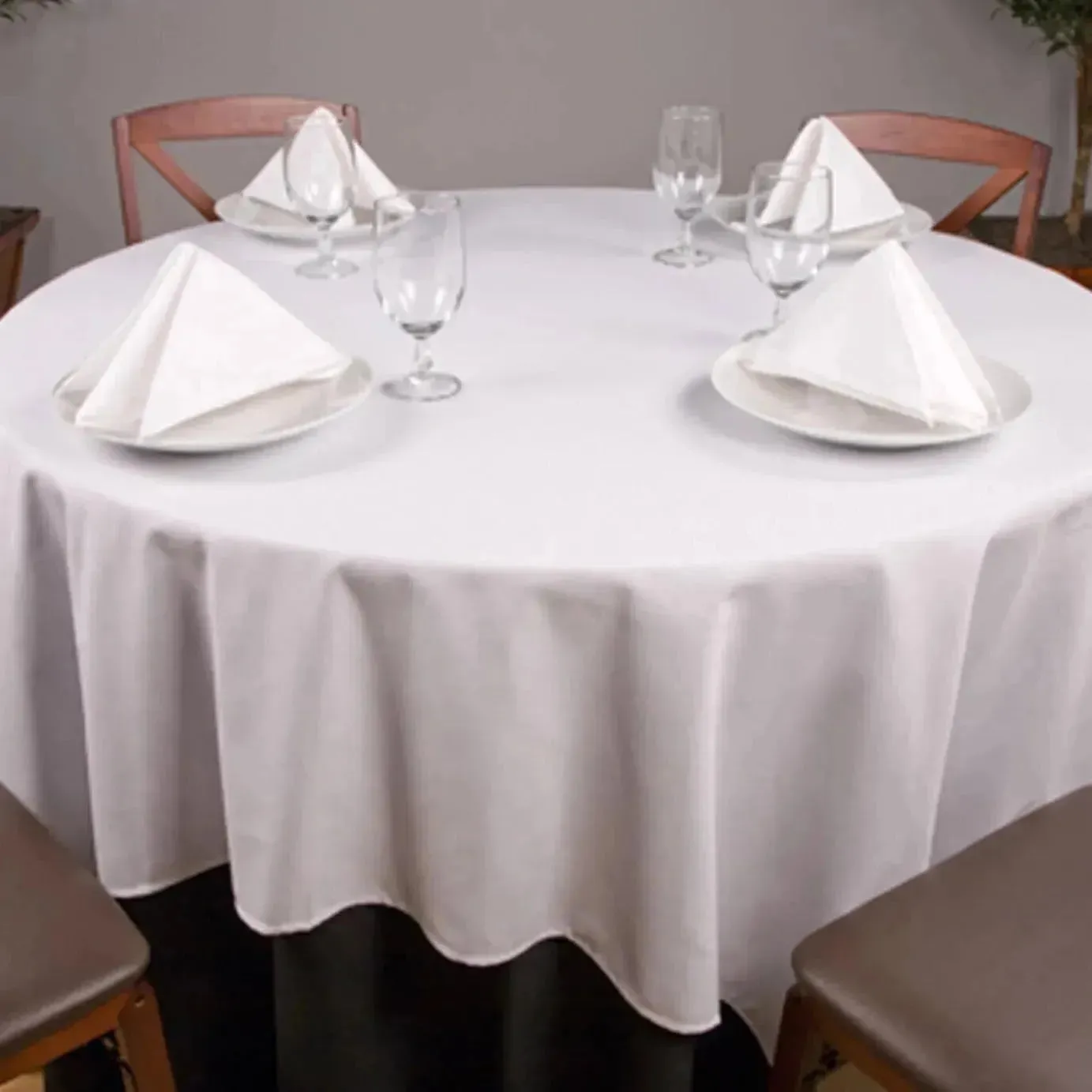 Birds Eye Table Linens with Frame Pattern