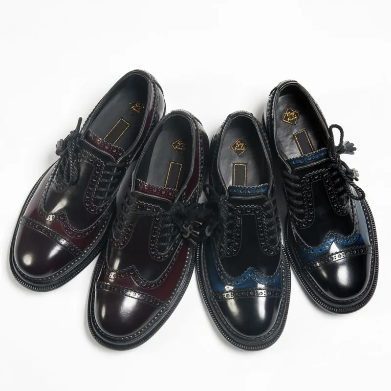 Carved Retro Style Derby Shoes Lace-up Leather Shoes