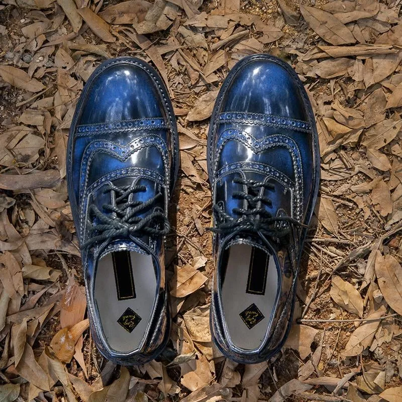Carved Retro Style Derby Shoes Lace-up Leather Shoes