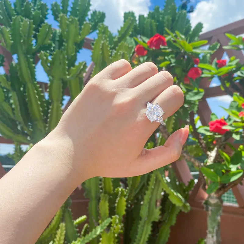 Cushion Created Diamond 3-Stone Vintage Ring