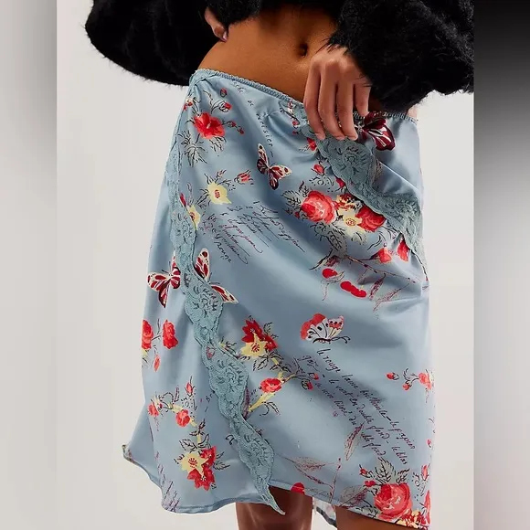 FREE PEOPLE Storybook Half Slip