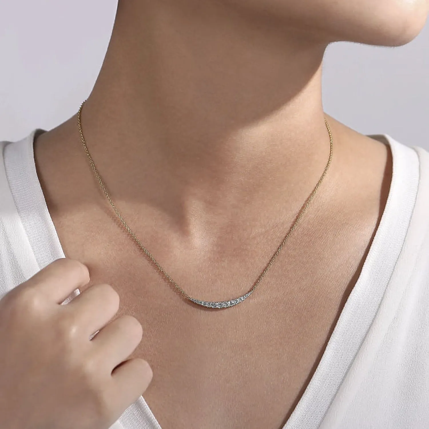 Gabriel & Co. Graduating Curved Diamond Bar Necklace