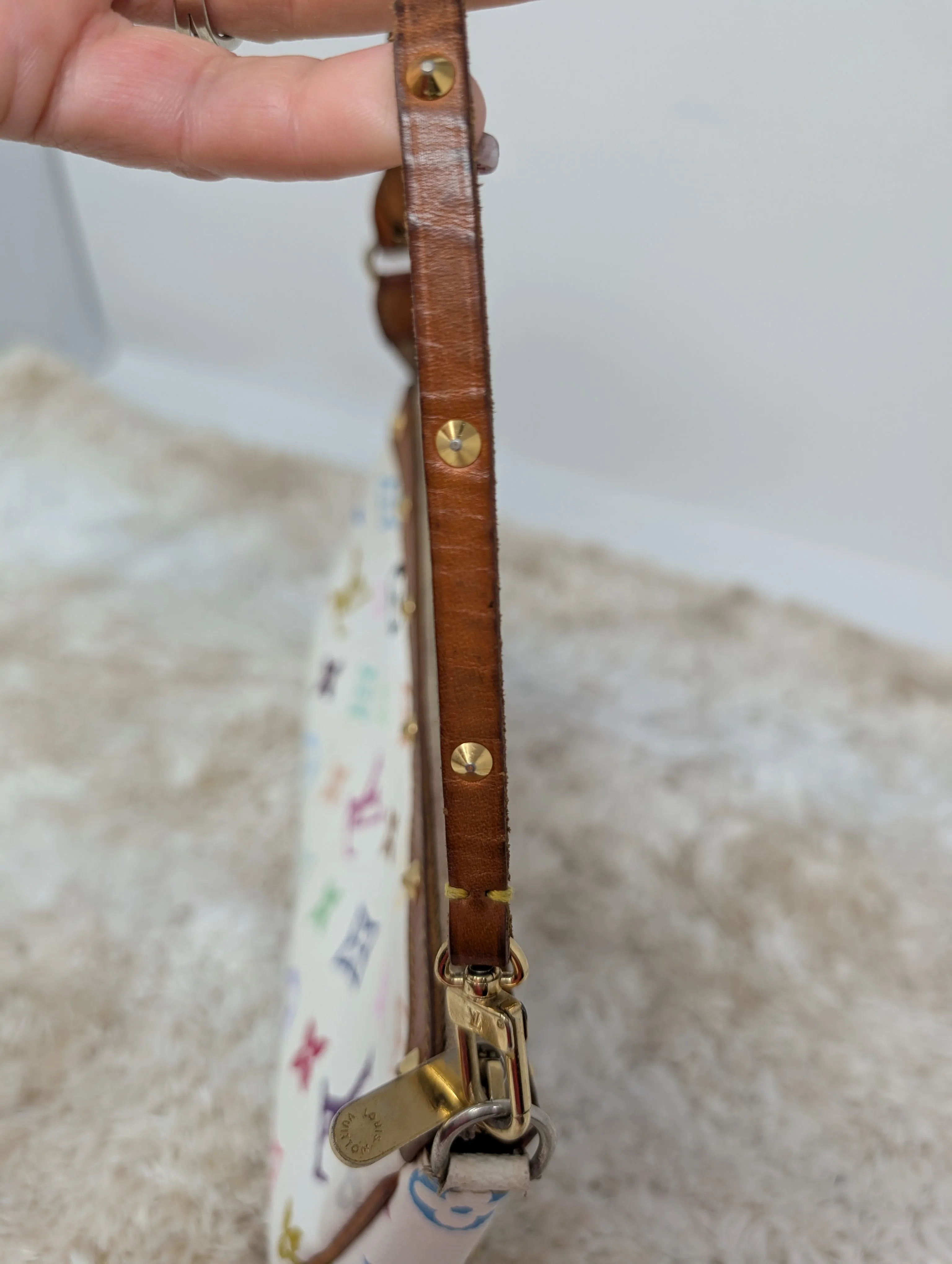 LOUIS VUITTON WHITE MULTICOLOR POCHETTE