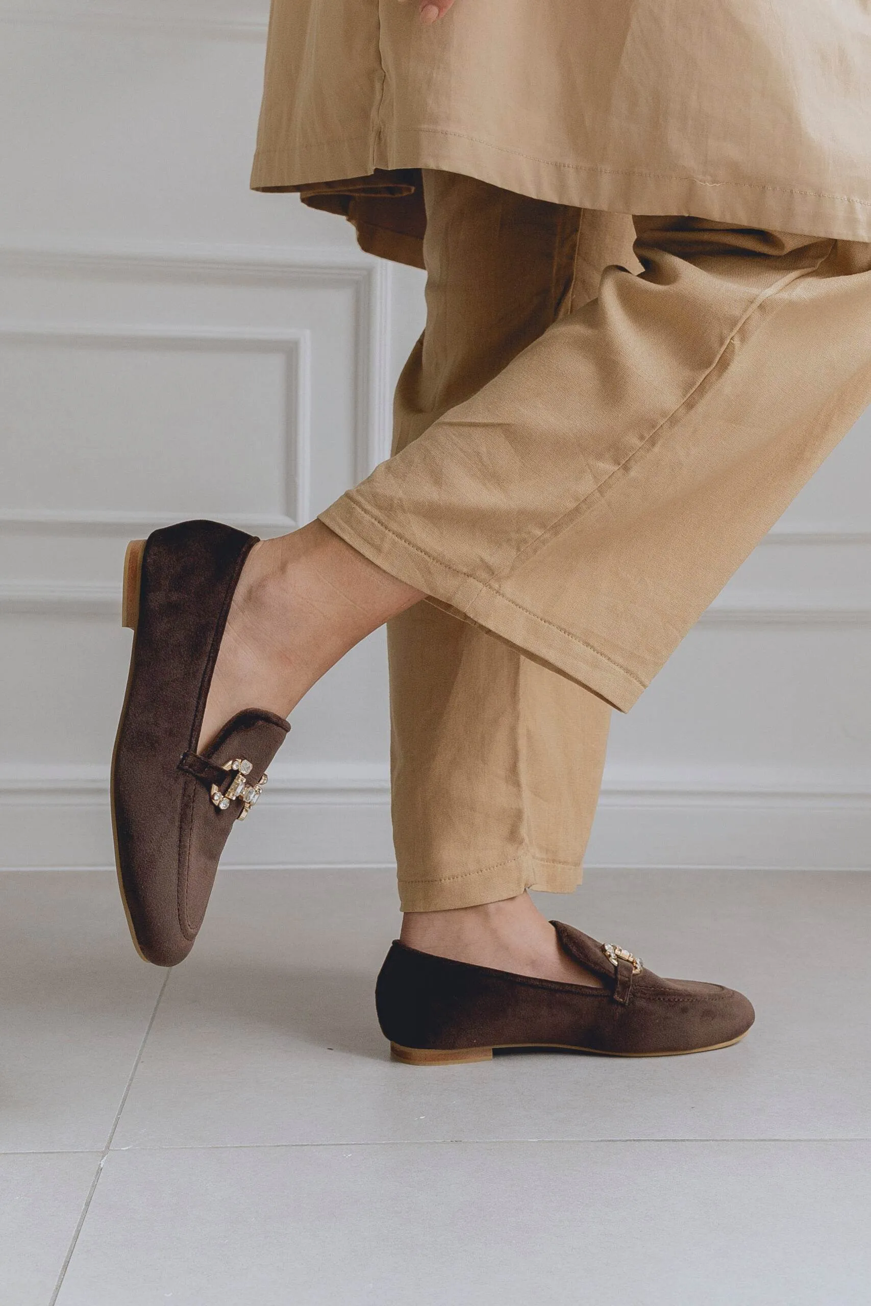 Luxury Velvet Loafers - Mocha