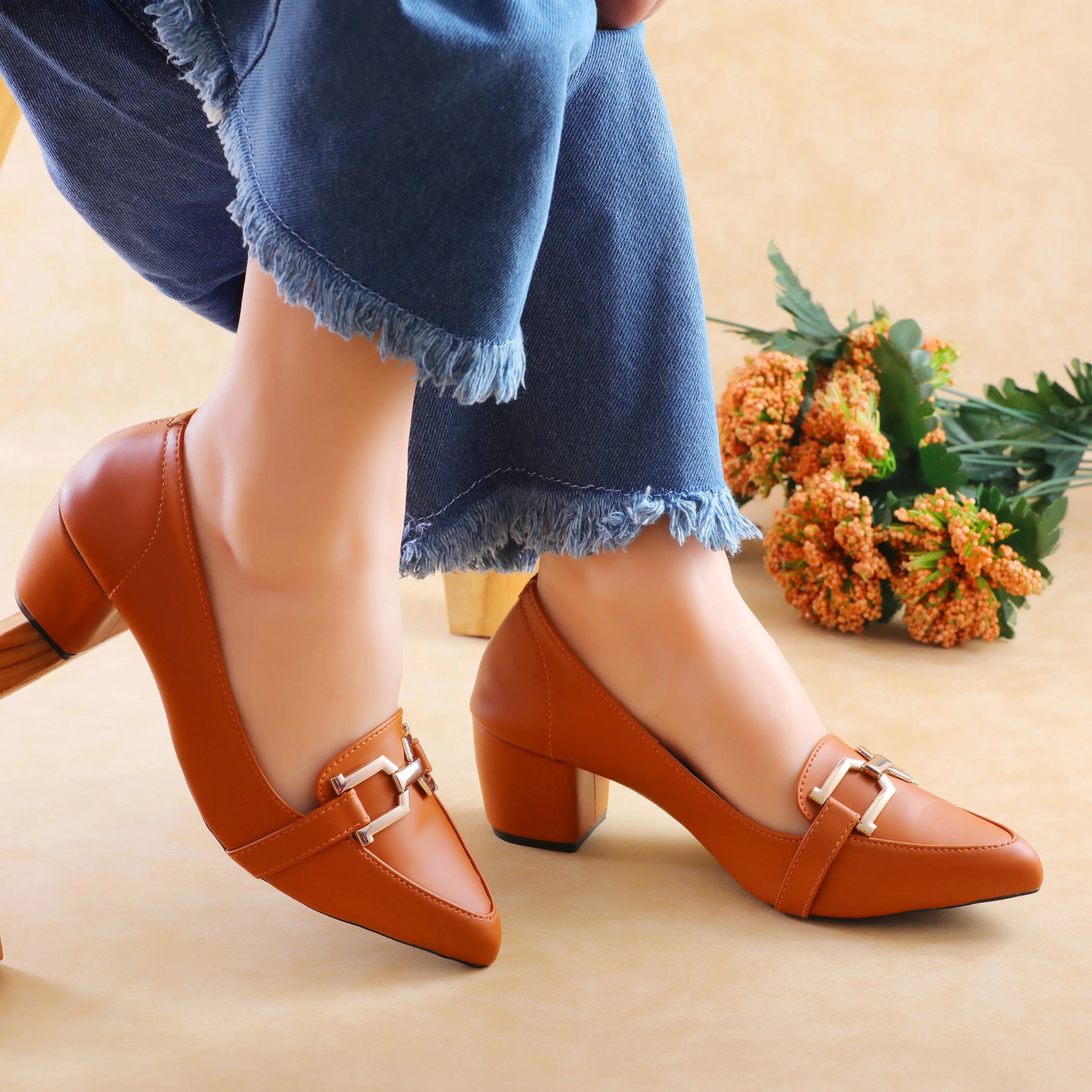 Nova Brown women court shoes