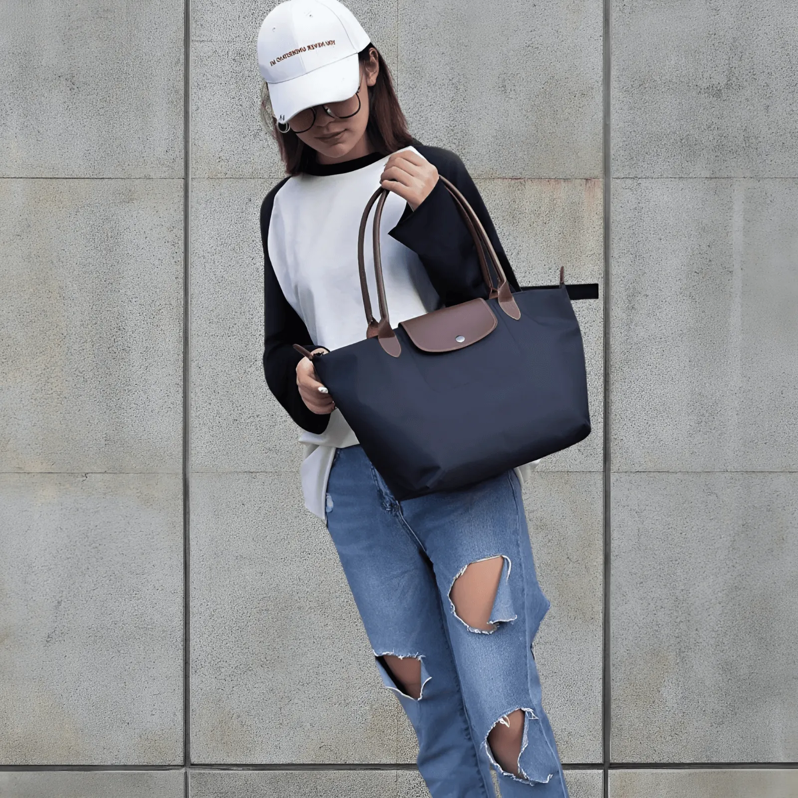 Oxford Crossbody Bag – Durable, Stylish & Perfect for Everyday Use