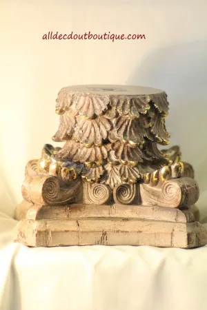 Pillar Candle Holder | 4" x 6" Gold Accent
