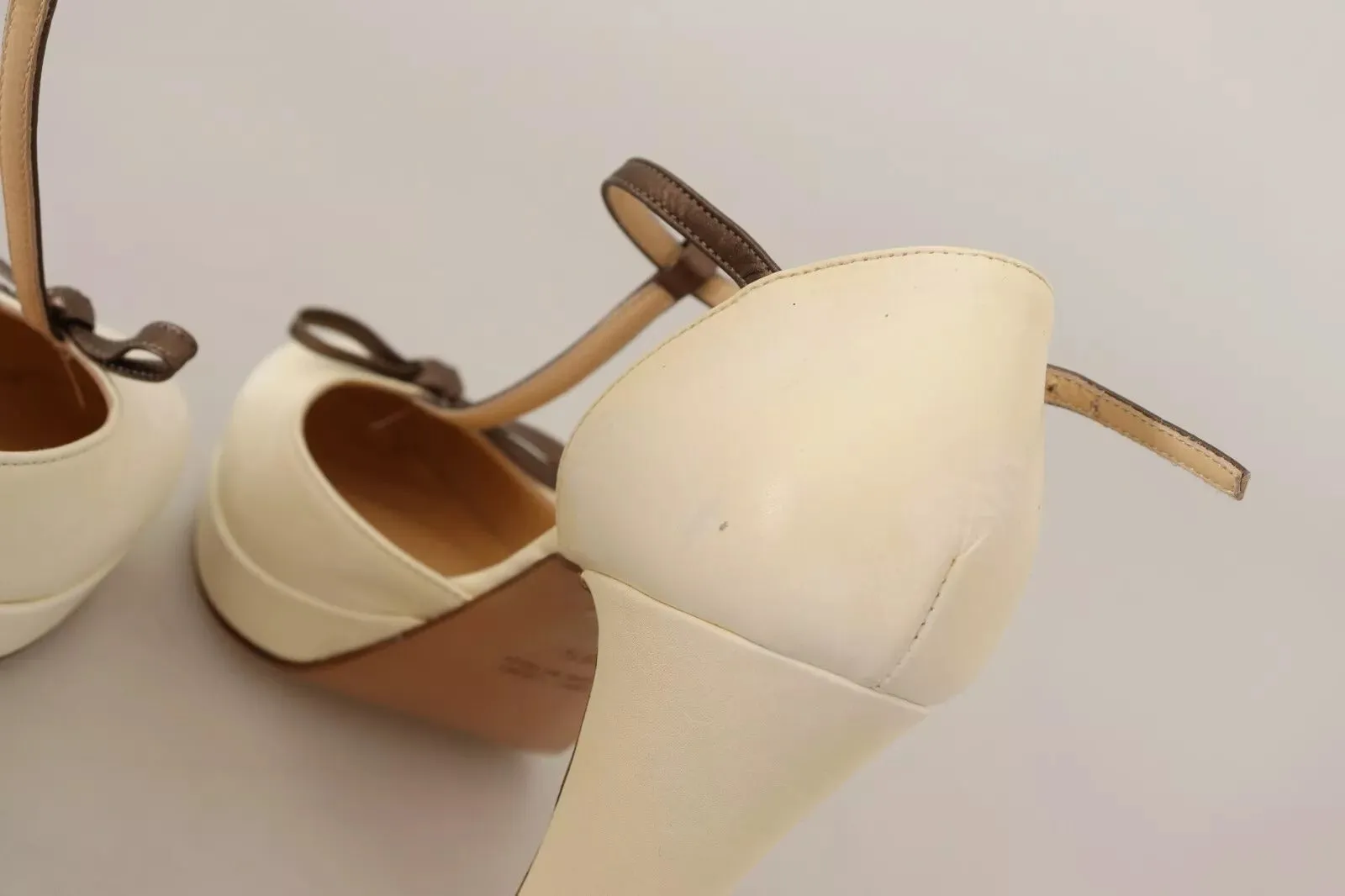 SERGIO LEVANTESI Off White Leather T-Strap Heels Sandals Shoes
