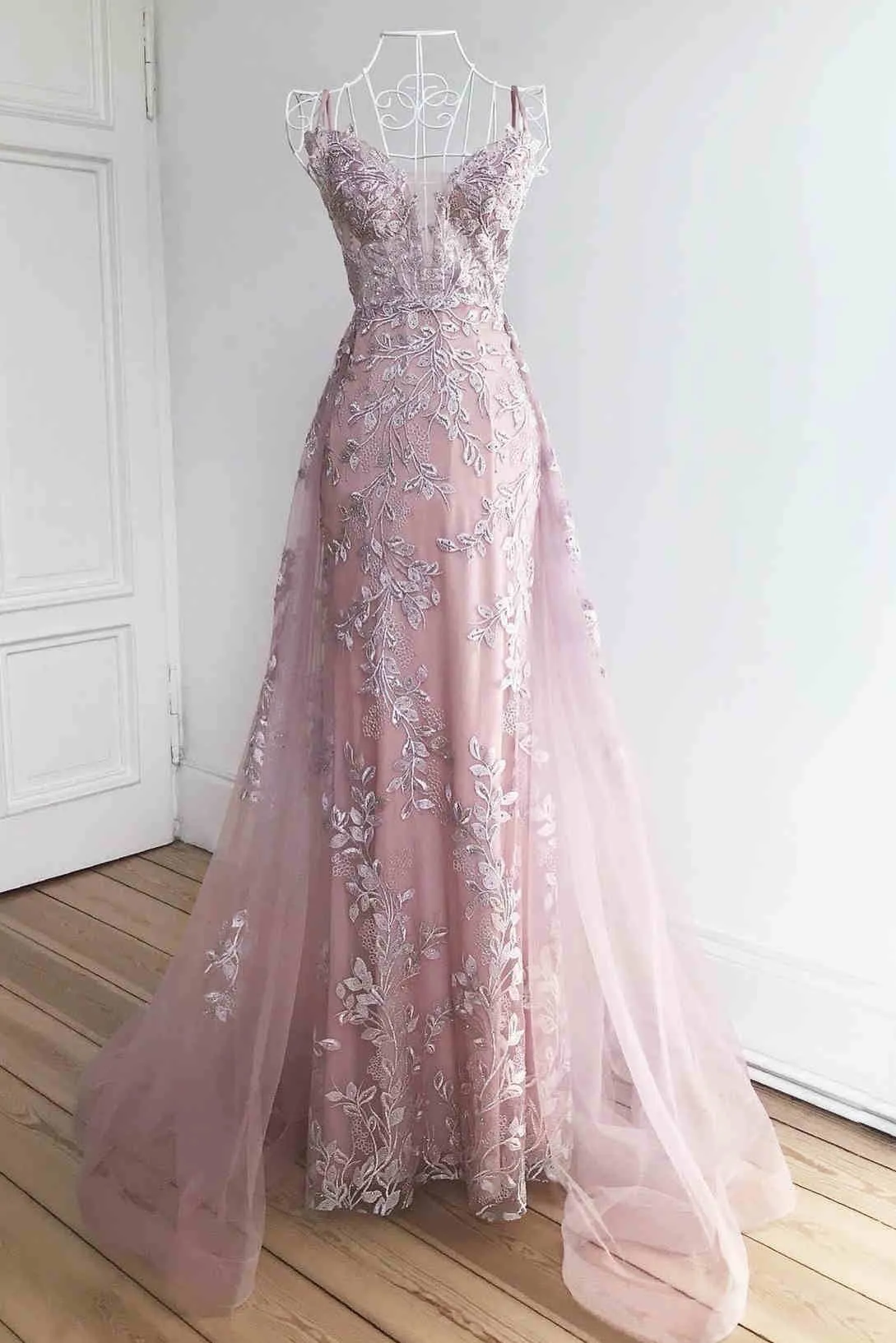 Stunning Dsuty Blue Tulle Long Formal Dress with Appliques