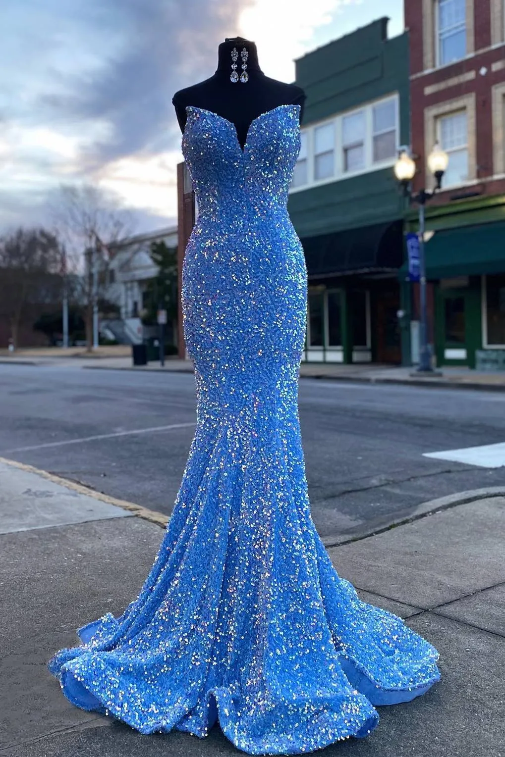 Sweetheart Gold Sequins Mermaid Long Formal Dress