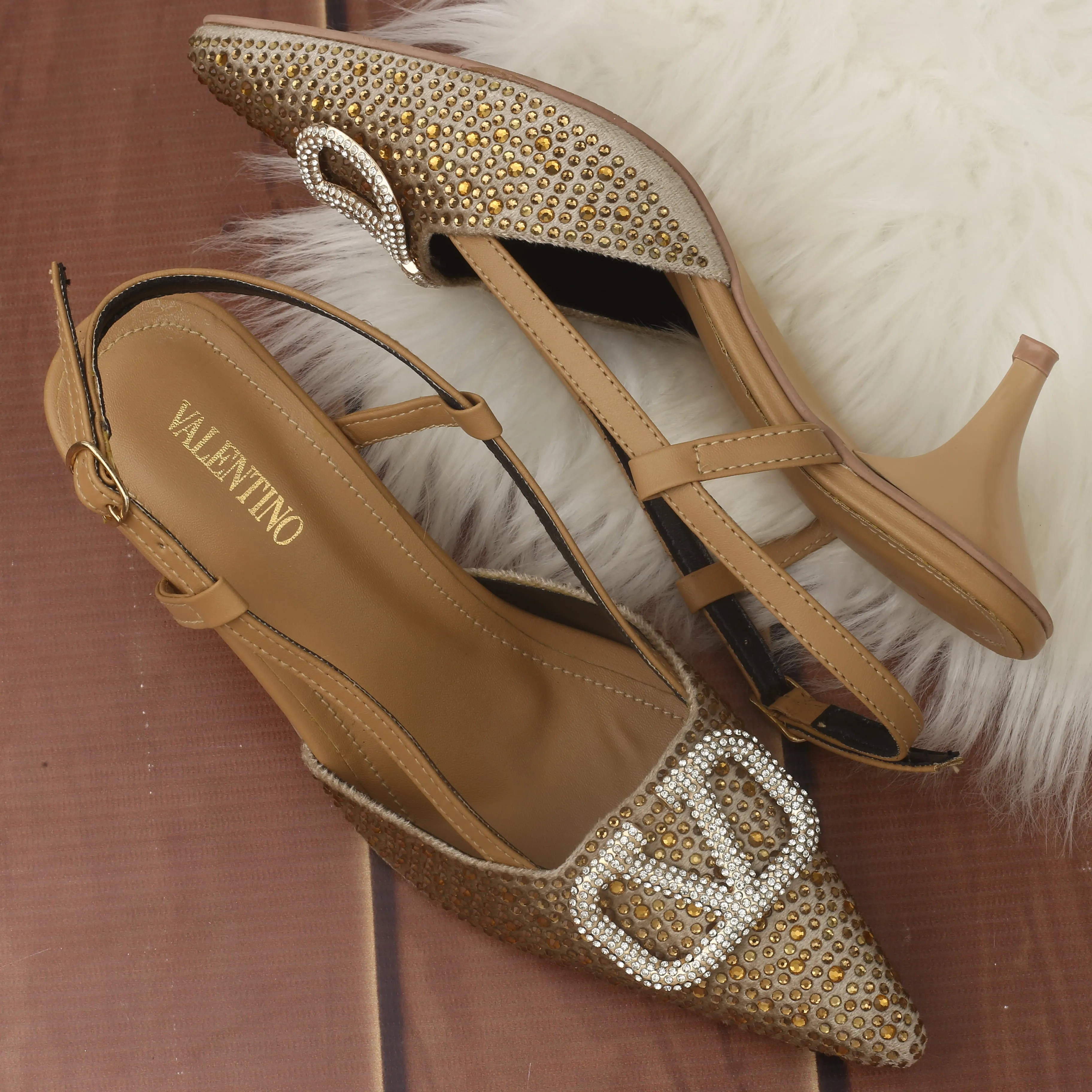 VALNTINO heel golden