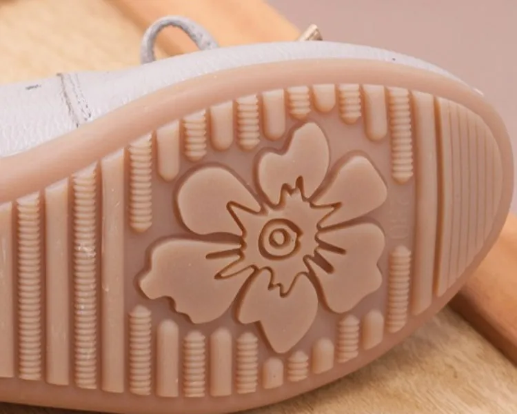 Women Summer Leather Slip-On Flats Shoe with Hollow and Bow